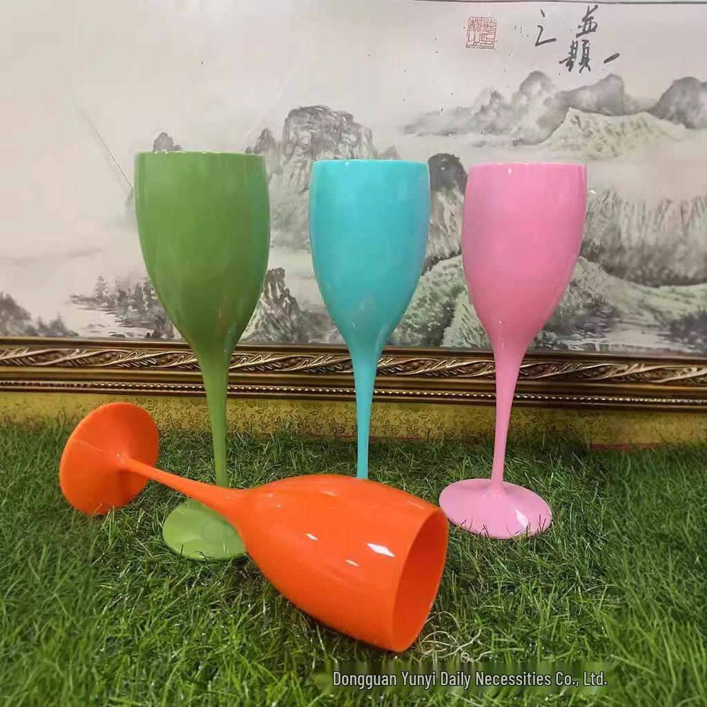 18 Oz. High-Stem PS Plastic Wine & Champagne Glass - Color-Changing, Transparent