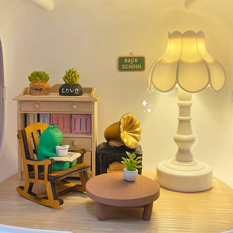 1:12 Dollhouse Miniature Flower Bud Table Lamp Night Light Furniture Home Model Decor Toy Doll House Accessories