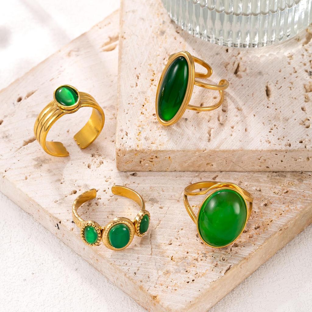 Women's Green Oval Natural Stone Open Ring - Retro Light Luxury Stainless Steel Jewelry