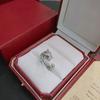 Hochwertige Version Zweifarbiger Leopard Hohl-Ring für den täglichen Gebrauch Exquisite Handwerkskunst für Männer und Frauen Geschenke für Männer und Frauen Geburtstagsgeschenk