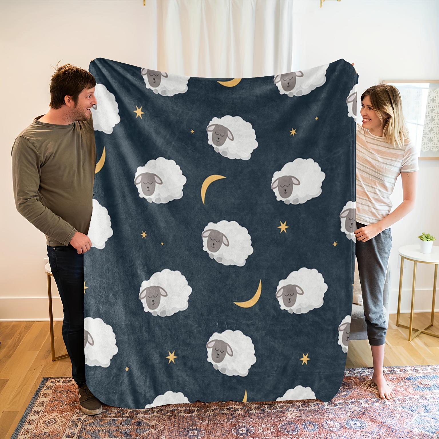 

Cozy Dreamy Lamb Print Flannel Blanket - Soft Polyester, Whimsical Sheep & Moon Design, Machine Washable, Perfect Gift for 75x90cm