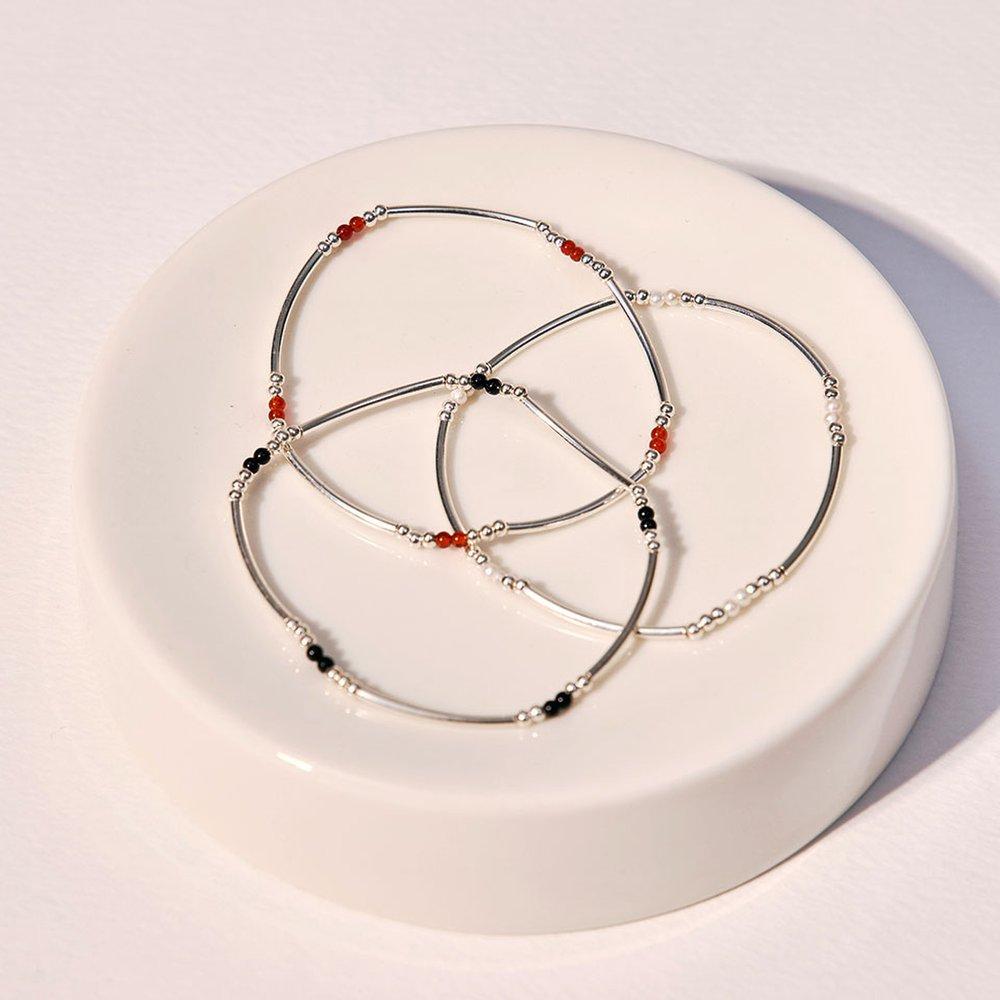 [Worn by Kang Min-ah, Red Velvet's Seulgi, Seraphim's Eunchae, Billy Tsuki, and Jo Yu-ri] [Sv925] Pipe Bead Bracelet