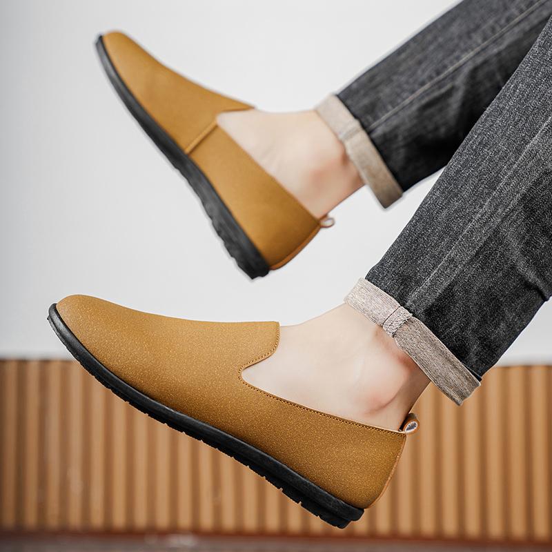 Fashion New Fashion Leather Man Casual Shoes Flats Shoes Men Comfortable Slip on Loafers Male Outdoor Walking Shoes Driving Shoes