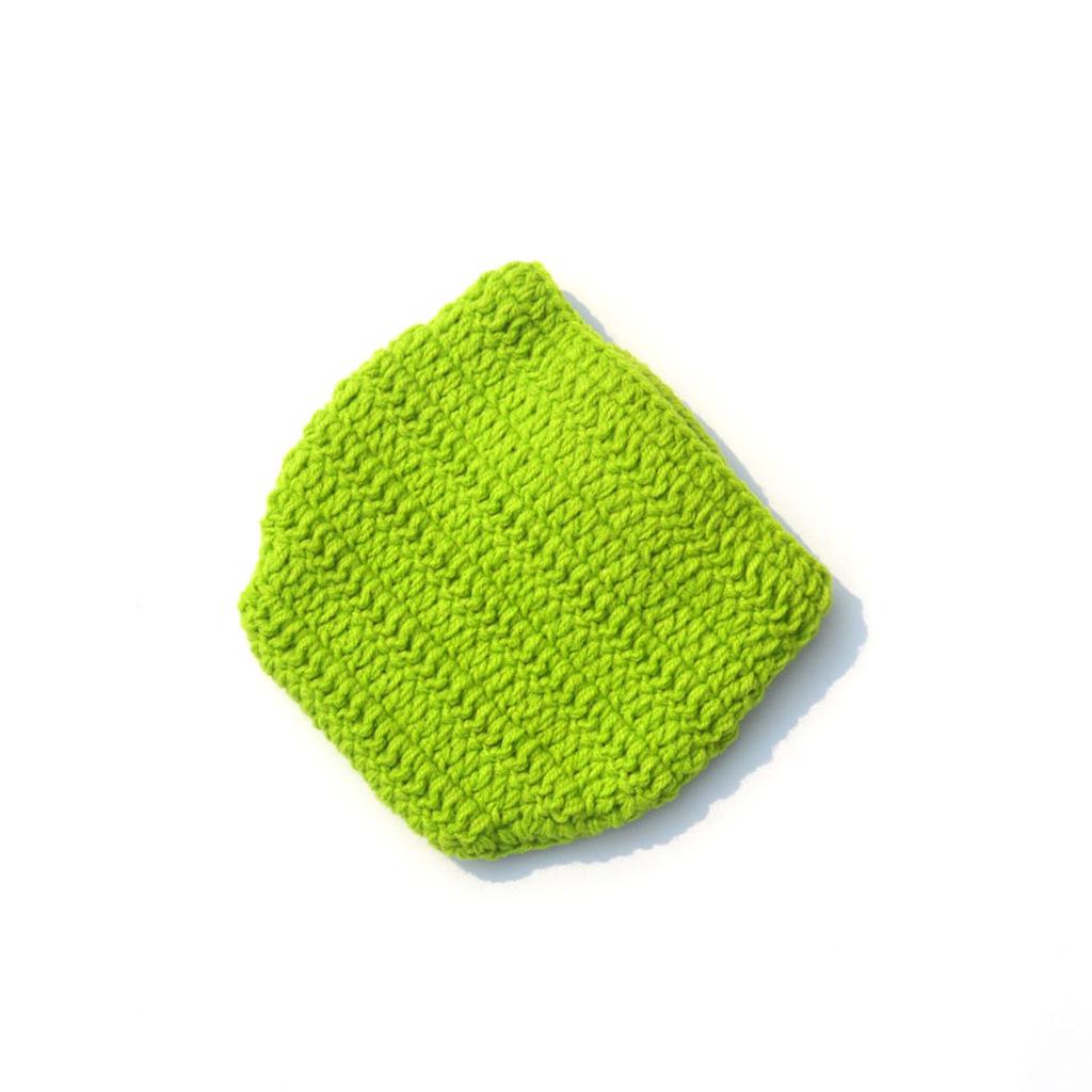 Ručně vyrobený zelený Yoda vlněný outfit pro miminkovské focení