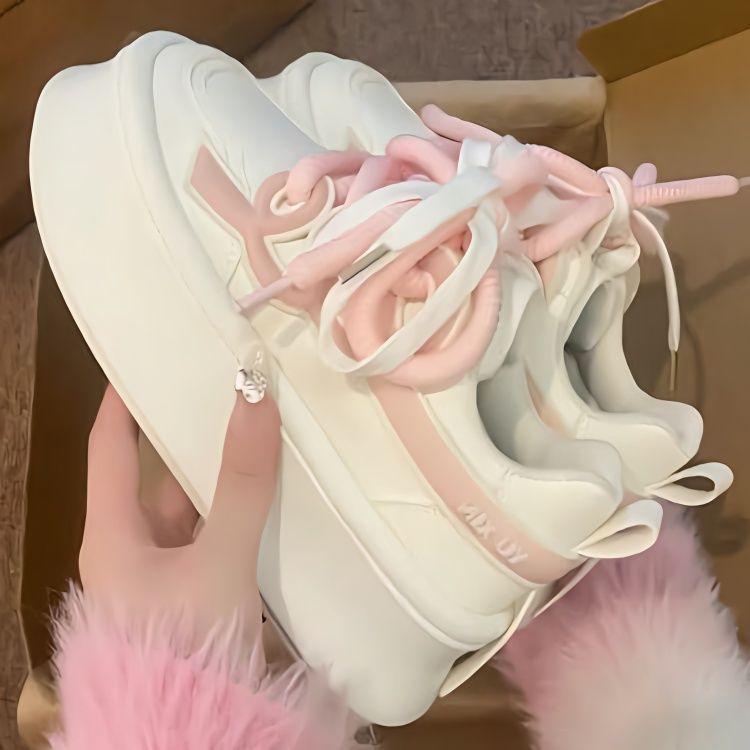 Girls' milk is versatile, spring and autumn new models with skirts, thick-soled decoration, small muffin shoes, women