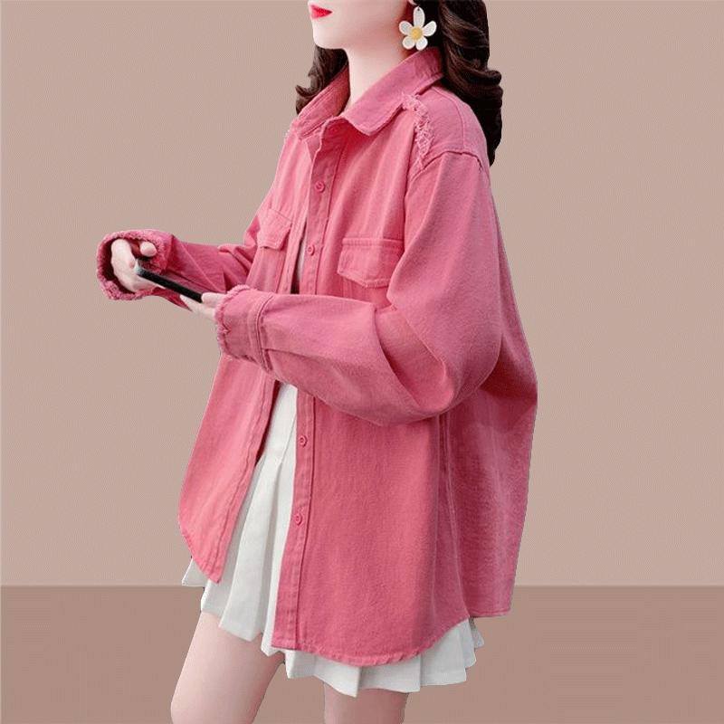Mladistvá a elegantní vrstvená bunda pro ženy na začátek jara s límcem a kapsou, jednoduchá džínová košile v jednobarevném provedení