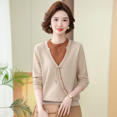 Mom's New Spring Knitted Fake Two-piece National Wind Coat Middle-aged Women's Two-piece Sweater In Spring and Autumn
