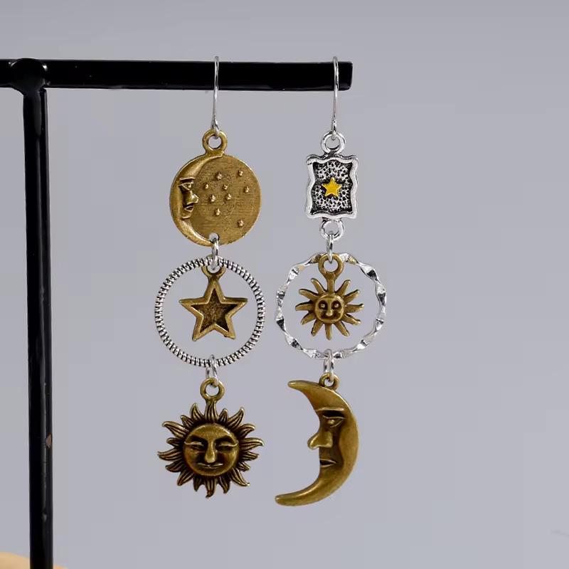Griechische Mythologie Gesicht Sonne Mond Anhänger Kreatives Design Damen Asymmetrisch Persönlichkeit Anhänger Ohrringe Party Schmuck Geschenke