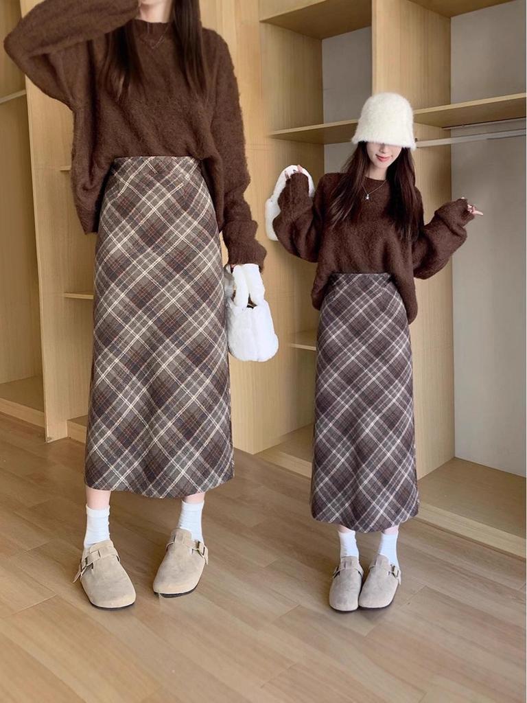 Dragon Phoenix Elastic Waist Plaid Skirt - Mid-Length, High Waist, Slim Fit, Versatile Women's Skirt for Autumn and Winter