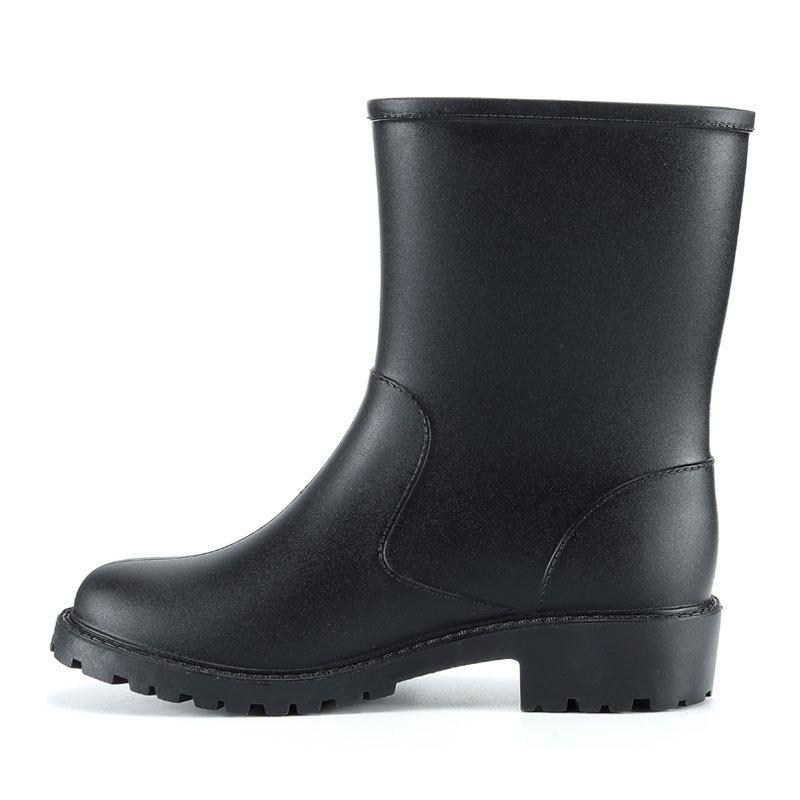 Medium Tube Locomotive Women's Rain Shoes Fashionable Waterproof and Non-slip Water Boots Adult Women's Rubber Shoes