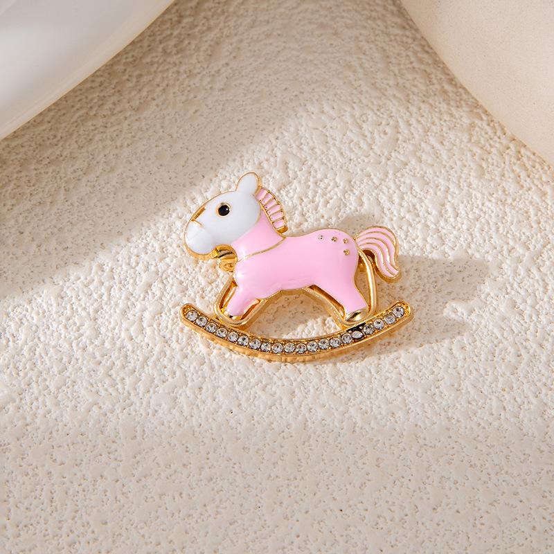 Successful Rocking Horse Brooch Cute Cute Pony Shape Badge Versatile Fashion Badge Pin With Accessories