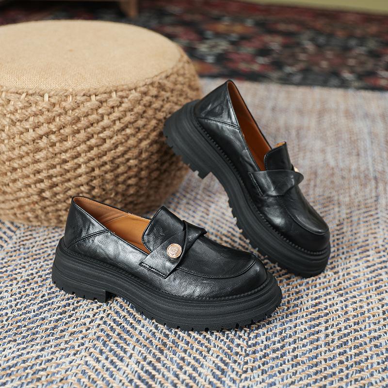 

Camellia small gold coin loafers women s 2025 spring new high-end British style thick heel small leather shoes one pedal 34 чёрный