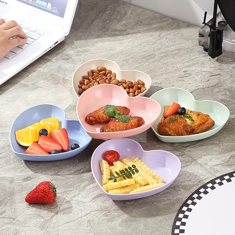 10pcs Heart-shaped Snack and Fruit Tray - Durable Plastic, Suitable for Desserts, Cakes, and Kimchi - Ideal Kitchen Accessory