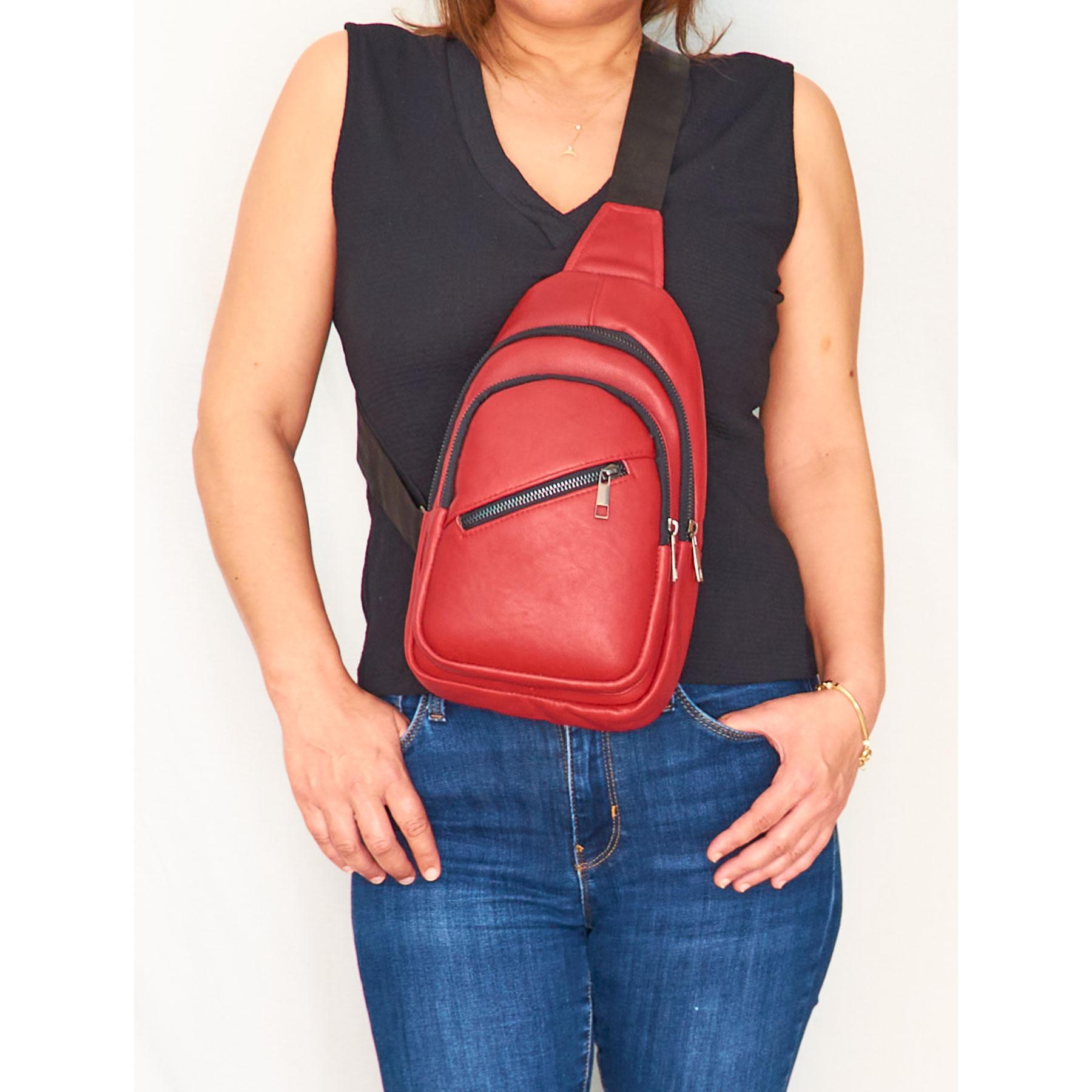 

Сумка Lederax из натуральной кожи с двусторонним ремешком на спине и нагрудной сумке LD416 красный