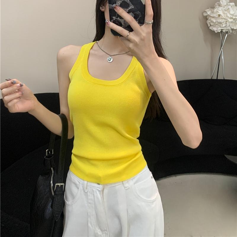 

Летние женские простые однотонные облегающие с подкладками на груди короткие топы женские harajuku эластичные сексуальные безрукавки мягкие топы с милой лямкой для молодой девушки one size жёлтый