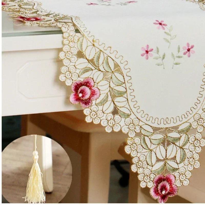 Moderne minimalistische Polyester lange Tischfahne bestickt Mode Teetischfahne Zuhause weiche Dekoration lange Tischstoffkunst