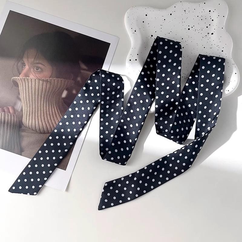 Шелковый платок с магнитной застежкой: Трендовый летний чокер с широким краем 2025