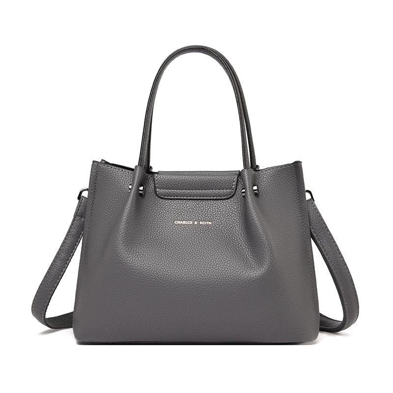 

Однотонная женская сумка в стиле ретро, модная плиссированная сумка на плечо с пуговицами, повседневная простая женская сумка через плечо большой емкости