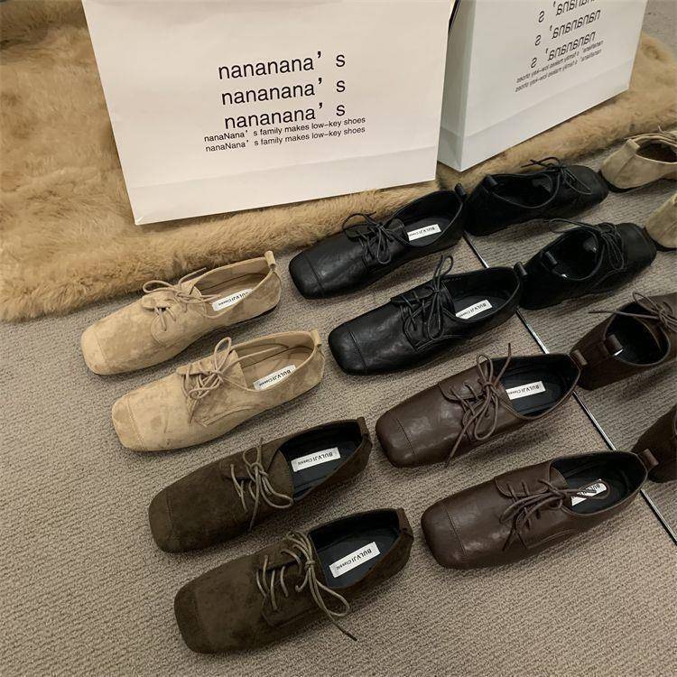 2025 új koreai fekete szögletes orrú lapos talpú szuperpuha kényelmes mokaszin női fűzős külföldi sokoldalú kis bőr cipő