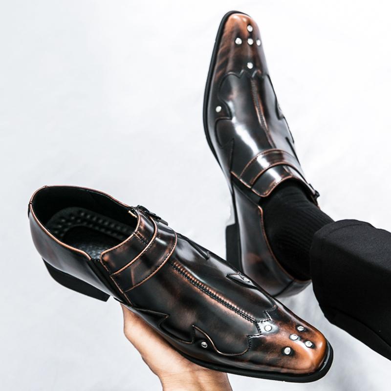 Trendy New Men's Pointed Punk Rivet Patent Leather Monk Strap Shoes Designer Formal Wedding Dress Homecoming Footwear Zapatos