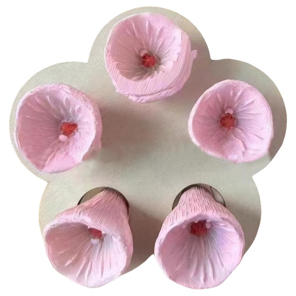 

Жаждущие опылители нуждаются в питьевой воде из смолы, красочная чашка для питья пчел и насекомых, пять цветков, поилка для пчел на газоне, садовом балконе розовый