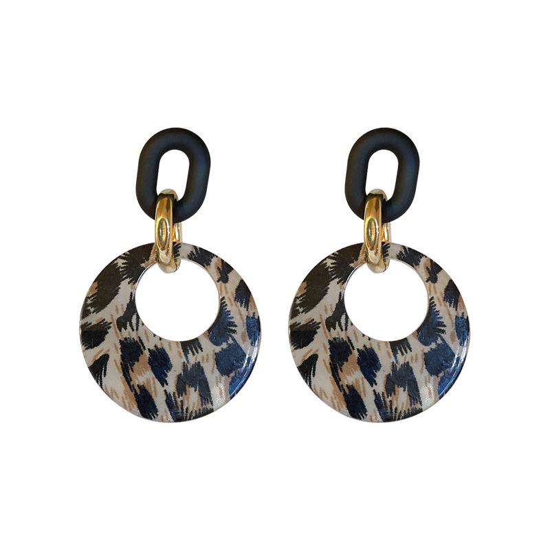 Leopard Print Hoop Earrings: Retro Hong Kong Style for Bold and Elegant Looks