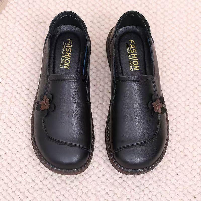 Women Leather Shallow Flat Sole Shoes Spring Autumn New Soft Sole Non Slip Round Toe Slip On Middle Aged And Elderly Casual Shoe