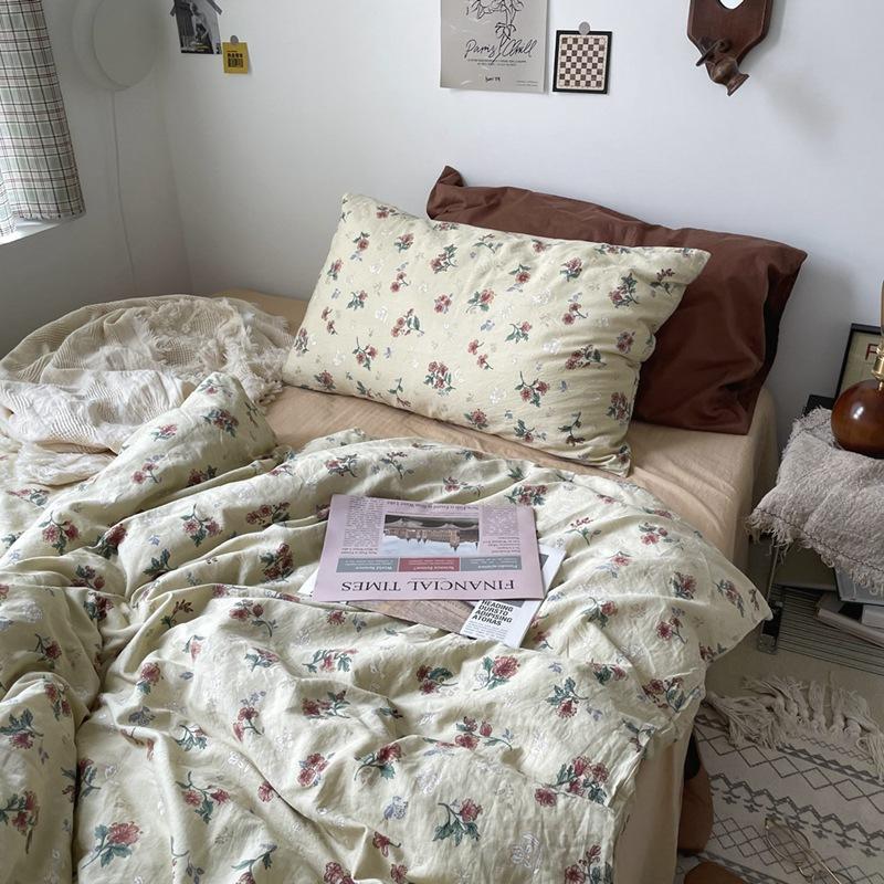 French Style Retro Printed Bedding Rural Style Duvet Cover Solid Color Dust-proof and Easy To Clean Mattress Protective Covers Envelope Pillowcase