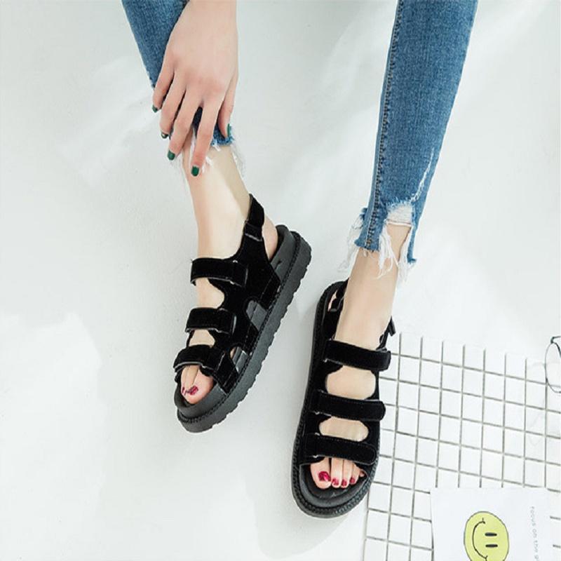 Premium Quality 2018 Summer Women's Thick Bottom Lightweight Beach Sandals For Casual Wear
