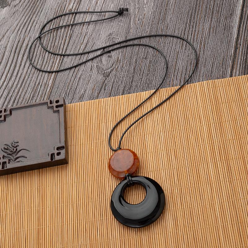 2025 Fashion Leather Cord Clavicle Necklace - Women's High-End Luxury Pendant Chain Accessories
