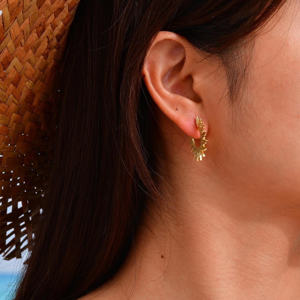 Stainless Steel Irregular C-shaped Stud Earrings for Women,Gold Color Vintage Sun Flower Earrings,Exaggerated Jewelry Gift