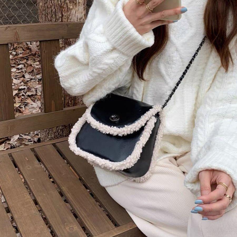 Retro Black Chain Lock Shoulder Bag Women Plush Leather Square Small Capacity Saddle Bag Ladies Versatile Fashion Crossbody Bags