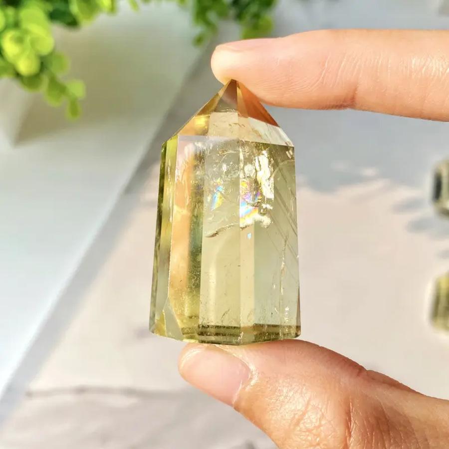 Natural Brazilian Yellow Topaz Hexagonal Crystal Column for Home Decoration 5-9cm/50-70g