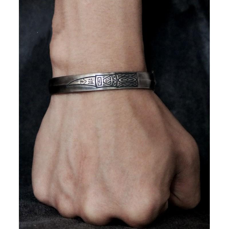 Mens Vintage Oxidized Tone Cuff Bracelet With Sword Motif Ethnic Retro Style