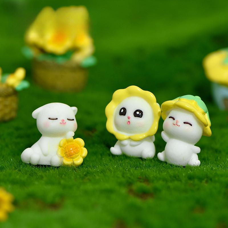 Adorable Resin Sunflower Cat Miniature Charming Cartoon Garden Decor Animal Figurine