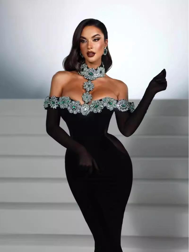 

Роскошное бандажное платье, украшенное стразами, для красной дорожки и вечерних мероприятий S