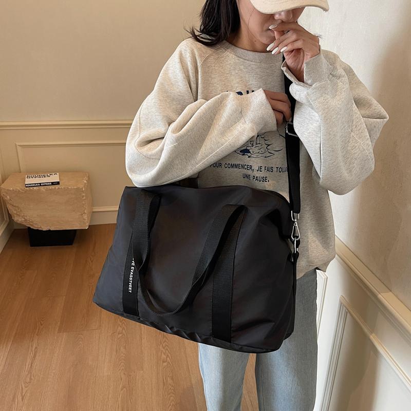 Short-distance Travel Bag Lightweight Foldable Clothes Storage Bag Handbag Large Capacity Shoulder Bag