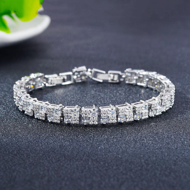 Hip Hop Women'S Crystal Bracelet Polka Dot Zircon Color Jewelry Electroplating Jewelry Flash Tennis Bracelet