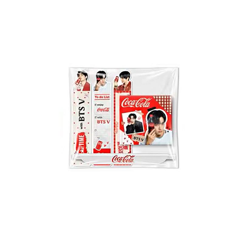 V (Bts), CocaCola – 4 Sorten Fotopostkarte, Akkordeon-Buch, Schreibwaren-Set, Handfächer