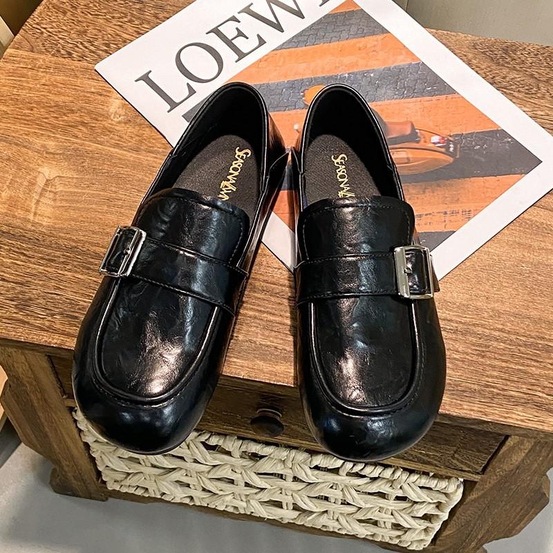 

Casual soft-soled leather shoes 2025 new spring and autumn retro loafers one-pedal flat-soled single shoes women s skirt 40 чёрный