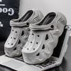 Mode Sandaler med tjock sula Män Kvinnor Svarta Vita Tofflor Utomhus Mode Pärla Lyxiga Diamanter DIY Trädgårdssandaler Träskor Vattenskor