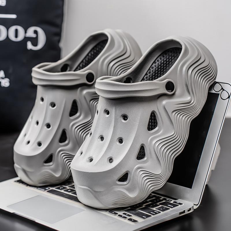 Fashion Thick Bottom Sandals Men Women Black White Slippers Outdoor Fashion Pearl Luxurious Diamond DIY Garden Sandals Clogs Water Shoes