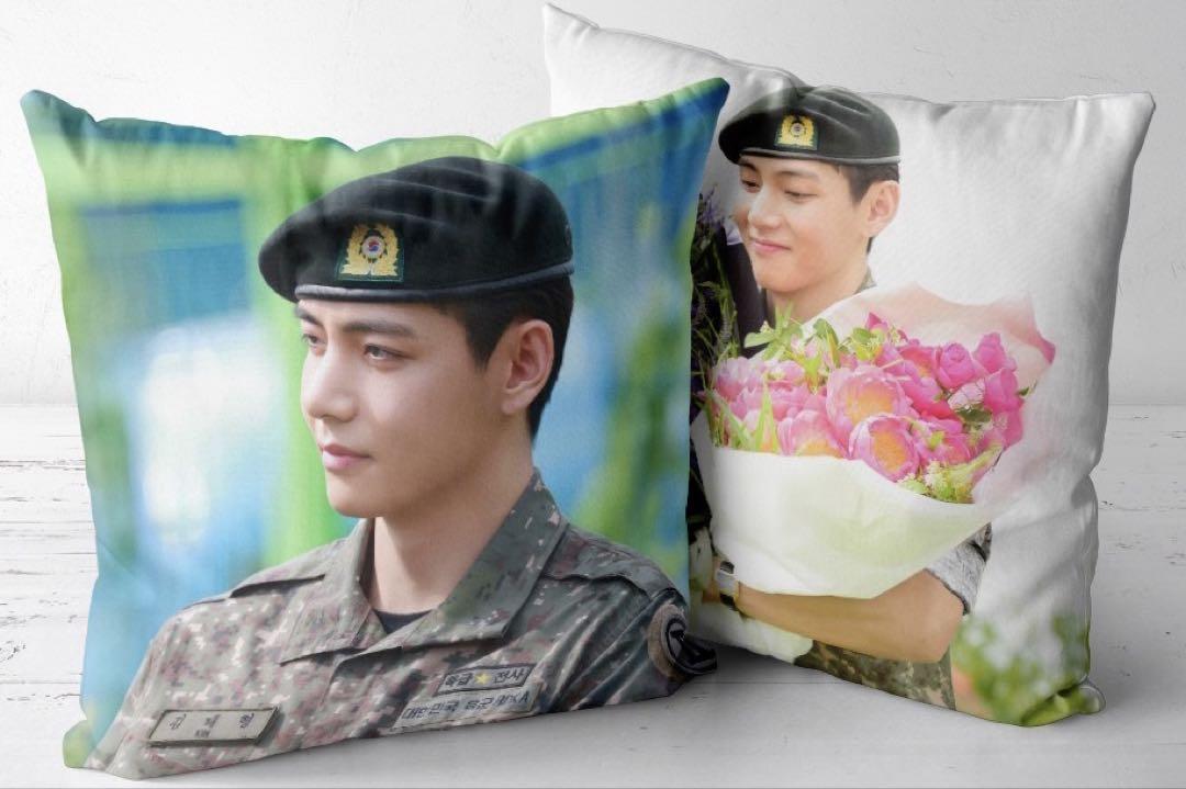 

[USED] BTS Cushion Cover Taehyung V Tae