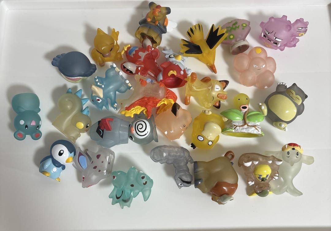 

[USED] Pokemon Kids Clear Snorlax, Eggplant, and Luvdisc Finger Puppets Pokemon Figures