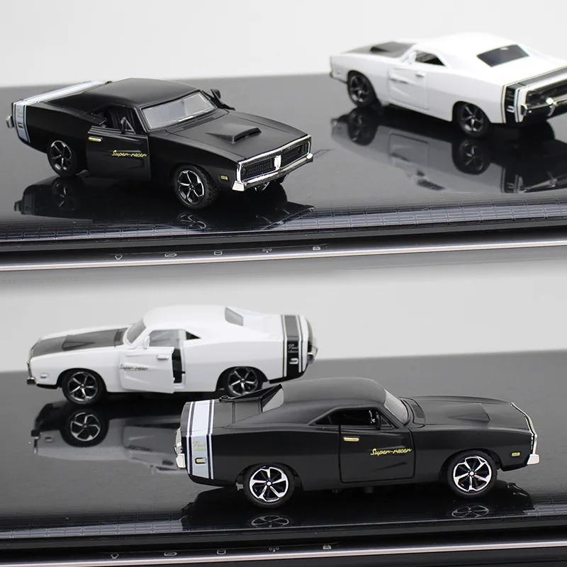1/36 Dodge Classic Car Alloy Model Car Model Jewelry Metal Return Toy Gift Ornaments