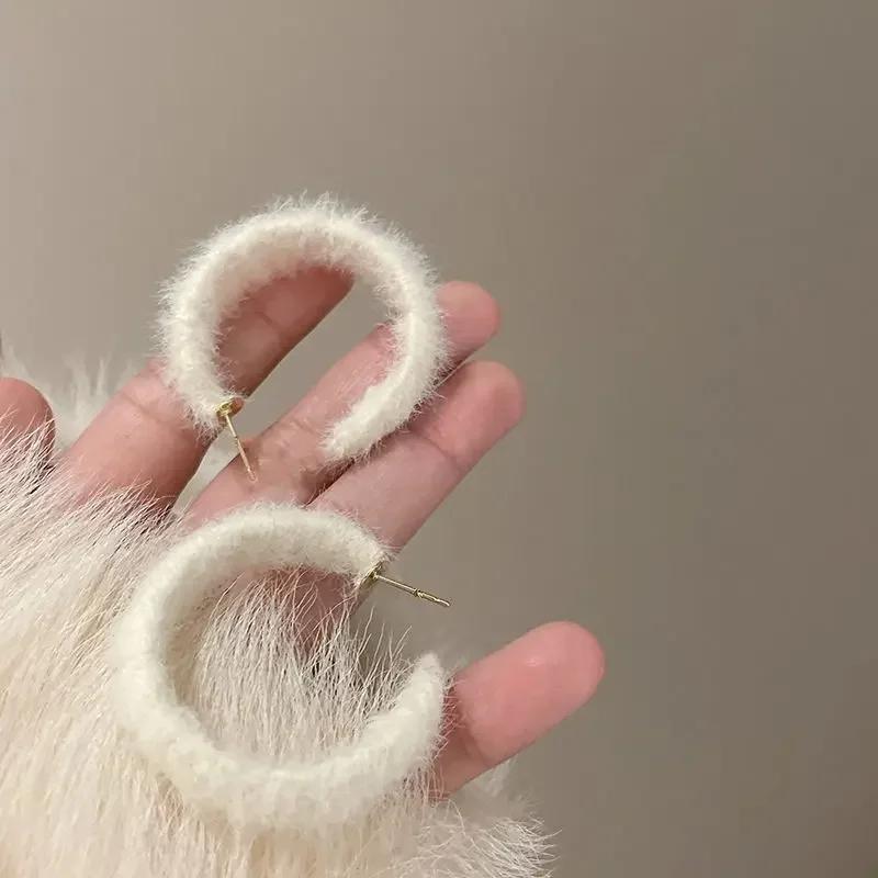 

Серьги с милым сердечком для женщин, преувеличенные флокированные серьги-кольца, женские ювелирные изделия для свадебной вечеринки, подарок