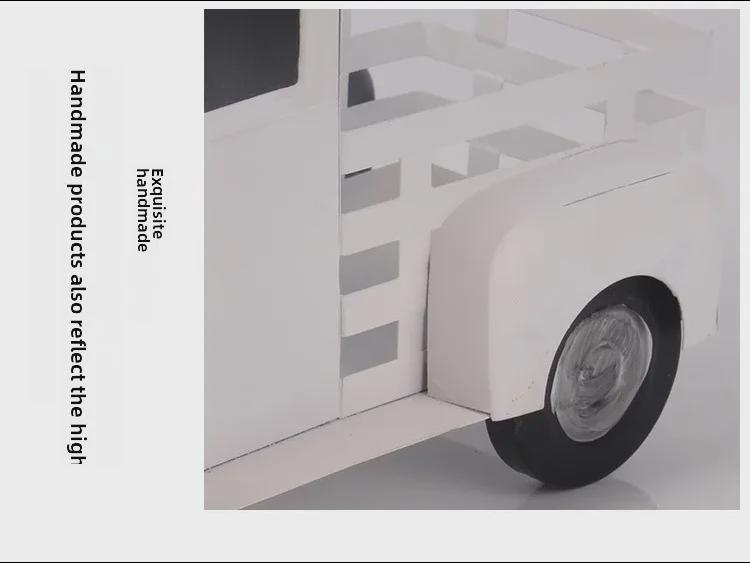 Hot-Selling Classic Christmas Pickup Truck Iron Decoration Model