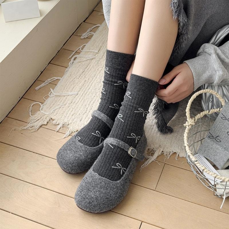 Sweet Girls Elegant Bowknot Pattern Cotton Crew Socks for Women Breathable Casual Fashion Student Middle Calf Socks