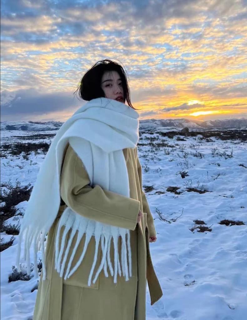 New Mohair Solid Color Scarf Women's High-end Sense Winter Warm Scarf Thickened Wool Knitted Coarse Fringed Shawl