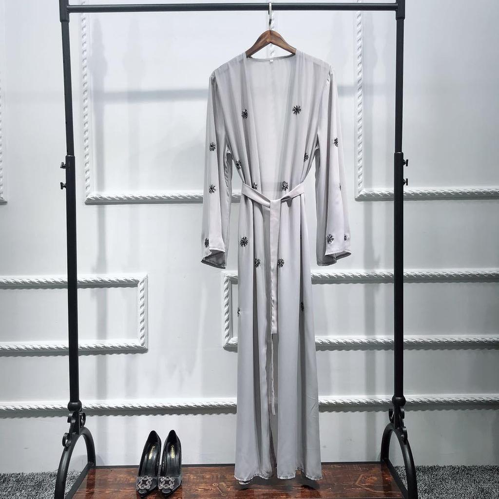 Loriya Dubai Bestickter Cardigan Robe Kleid mit Hijab - LR220 (2021)